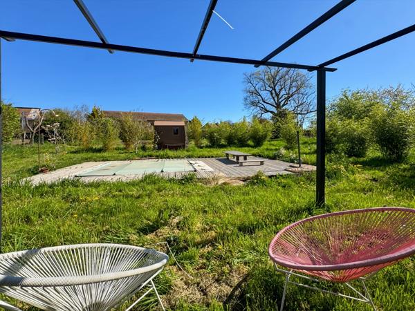 Maison à vendre VAUBAN (71), 5 pièces, 150 m², 3 chambres, dépendances, terrain 1860 m²