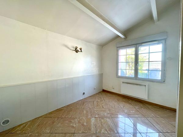 MAISON CONFLANS STE HONORINE - 5 PIÈCES - 115m² €375 000 ** - Référence 7607