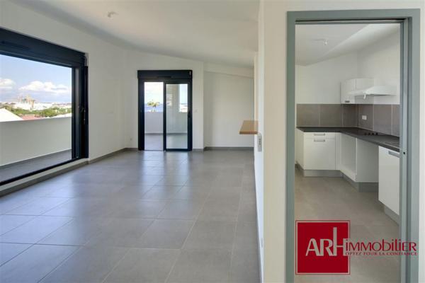 Bel appartement F3 dernier étage