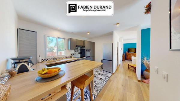 Villa contemporaine de 2021  Piscine balinaise  panneaux solaires  Draguignan