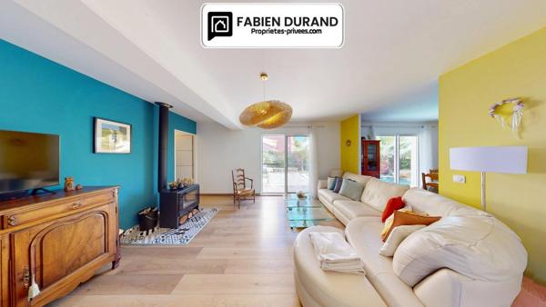 Villa contemporaine de 2021  Piscine balinaise  panneaux solaires  Draguignan