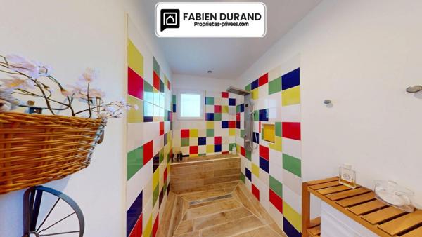 Villa contemporaine de 2021  Piscine balinaise  panneaux solaires  Draguignan