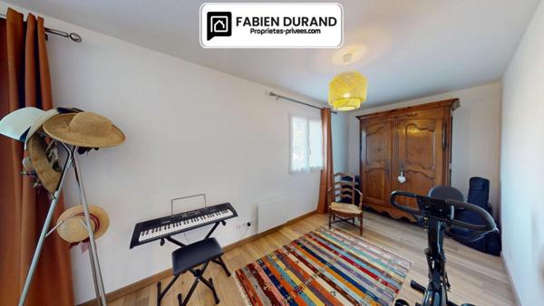 Villa contemporaine de 2021  Piscine balinaise  panneaux solaires  Draguignan