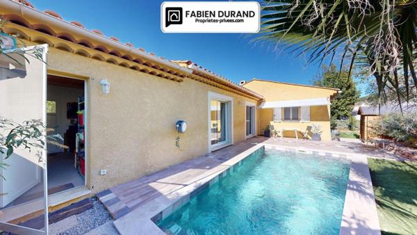 Villa contemporaine de 2021  Piscine balinaise  panneaux solaires  Draguignan