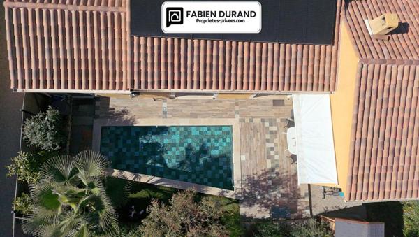 Villa contemporaine de 2021  Piscine balinaise  panneaux solaires  Draguignan