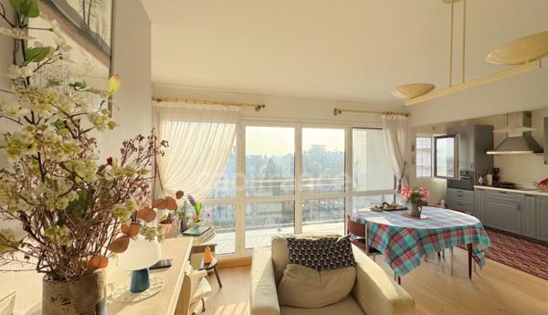 Appartement à vendre 3 pièces avec terrasse NOISY LE ROI (78)