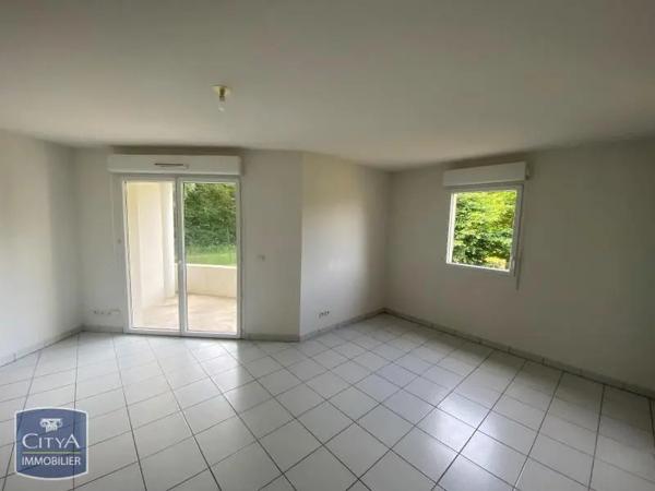 Appartement à louer 2 pièces 48.1m² Niort (79000)