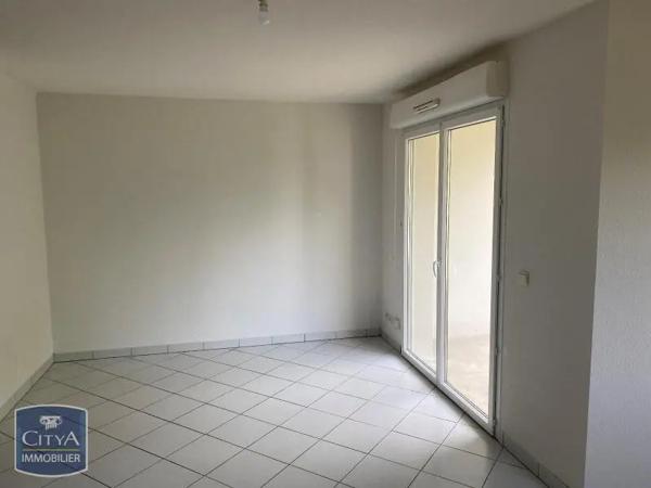 Appartement à louer 2 pièces 48.1m² Niort (79000)