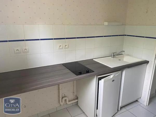 Appartement à louer 2 pièces 48.1m² Niort (79000)