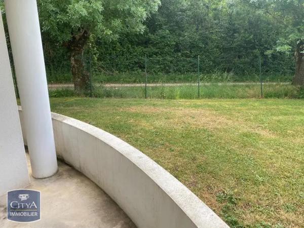 Appartement à louer 2 pièces 48.1m² Niort (79000)