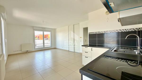 APPARTEMENT F2 À ATHIS-MONS, DERNIER ÉTAGE AVEC TERRASSE