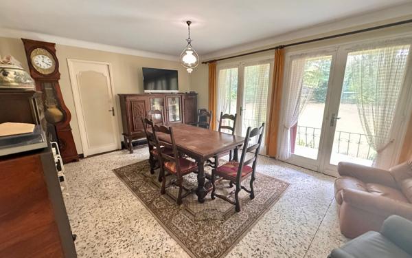 Maison à vendre    4 pièces •  Yzosse