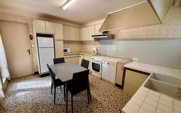 Maison à vendre    4 pièces •  Yzosse