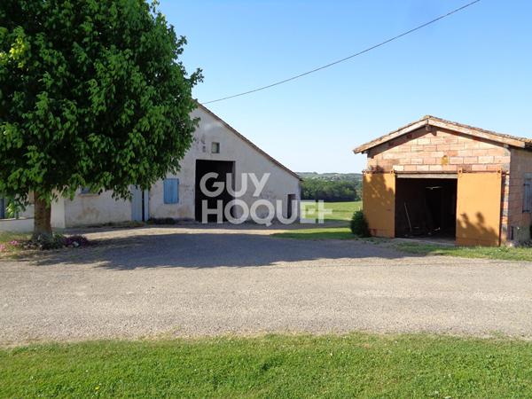 Ancien corps de ferme à rénover à la campagne