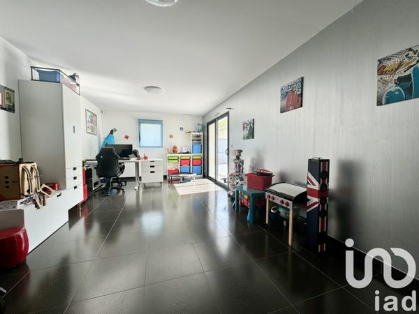 Maison 7 pièces de 218 m² à La Brède (33650)