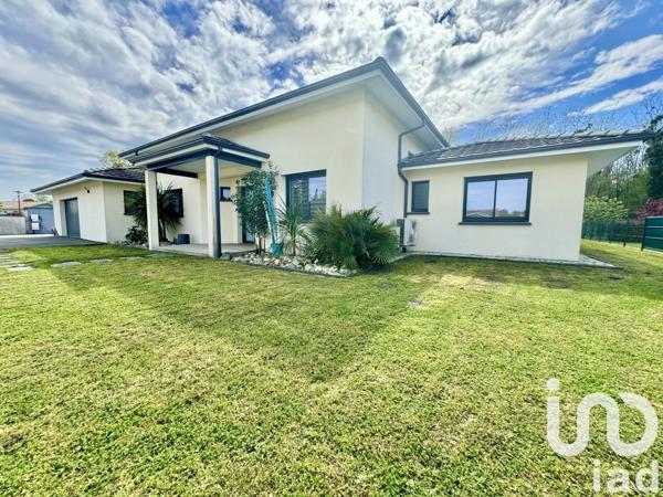 Maison 7 pièces de 218 m² à La Brède (33650)