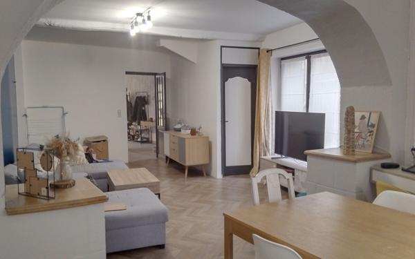 Maison à vendre    3 pièces •  Mamers