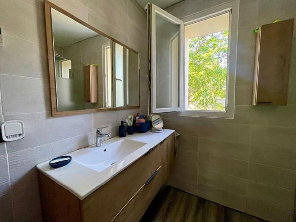 EN EXCLUSIVITÉ - VILLA RÉNOVÉE DE PLAIN-PIED À CAPENDU