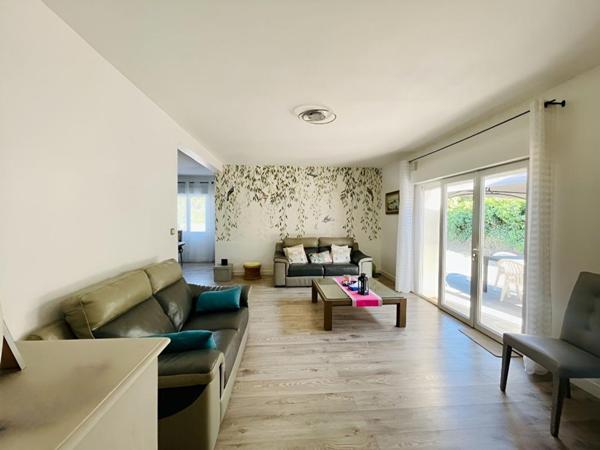EN EXCLUSIVITÉ - VILLA RÉNOVÉE DE PLAIN-PIED À CAPENDU