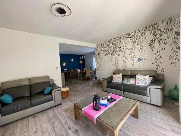 EN EXCLUSIVITÉ - VILLA RÉNOVÉE DE PLAIN-PIED À CAPENDU