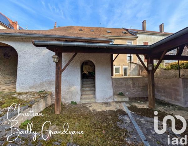 Maison à vendre 11 pièces 236 m² Rioz