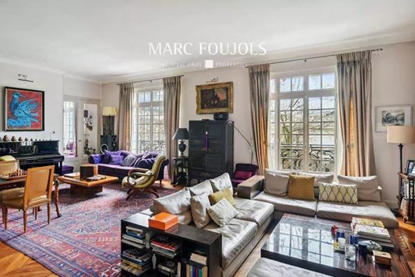 Paris 16 face au Palais Galliera – appartement familial et de réception 235 m²
