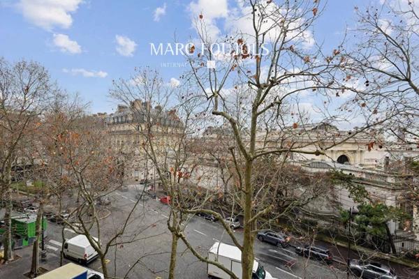 Paris 16 face au Palais Galliera – appartement familial et de réception 235 m²