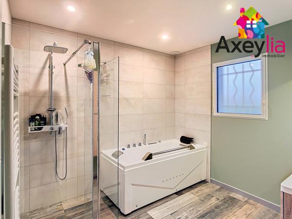 Renaison (42370) A VENDRE - RENAISON - MAISON PLAIN PIED ANNEE 2018 AVEC PISCINE