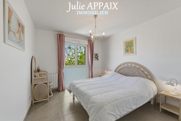 Saint-Raphaël (83700) APPARTEMENT 4 PIECES DERNIER ETAGE AVEC UNE GRANDE TERRASSE, GARAGE, CAVE ET PLACE DE PARKING PRIVATIVE