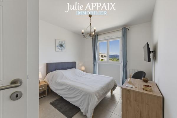 Saint-Raphaël (83700) APPARTEMENT 4 PIECES DERNIER ETAGE AVEC UNE GRANDE TERRASSE, GARAGE, CAVE ET PLACE DE PARKING PRIVATIVE
