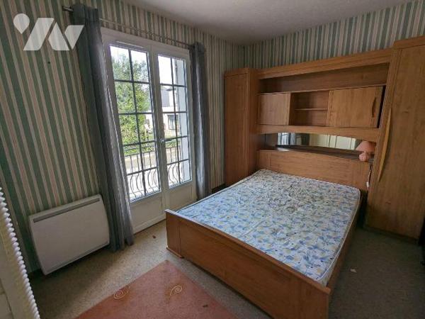 Maison à Vendre à Champhol (28300) en Eure-et-Loir (28)

Charmant pavillon d'environ 90 m2 of...