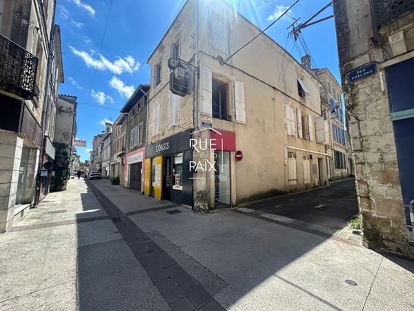 79400 SAINT MAIXENT L ECOLE À VENDRE - IMMEUBLE MIXTE CENTRE-VILLE - 163 m² - IDÉAL INVESTISSEUR