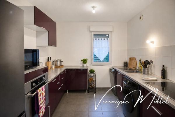 LORMONT - APPARTEMENT EN DUPLEX - 2 TERRASSES - 3 CHAMBRES - GARAGE