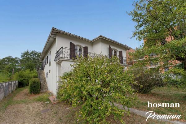 Superbe maison 12 pièces de 285 m² avec grand jardin de 1300 m2 - Avenue De Saige, Pessac
