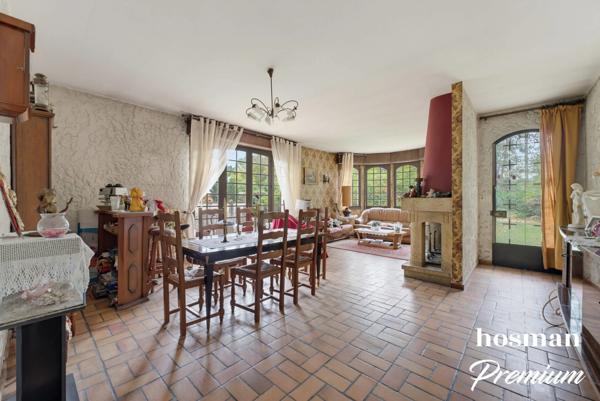 Superbe maison 12 pièces de 285 m² avec grand jardin de 1300 m2 - Avenue De Saige, Pessac