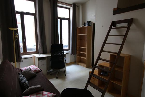 A LOUER : T1 à LILLE • boulevarde de la liberté - Square Foch • 495 € CC • Réf. 6043