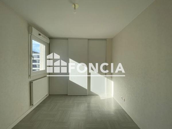 Location Appartement 2 pièces 48.1 m² - 4/6 RUE TOUSSAINT L'OUVERTURE Clermont Ferrand 63100