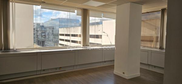 Bureau de 25 m2 à louer à Cergy Préfecture