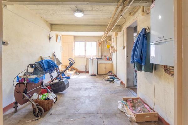 Vente                                                      Maison
                        
                     4 pièces                      93 m2                     à Clermont-Ferrand