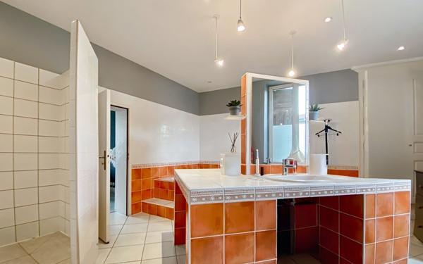 Maison à vendre    5 pièces •  Mont-de-Marsan