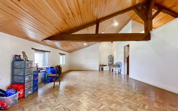 Maison à vendre    5 pièces •  Mont-de-Marsan