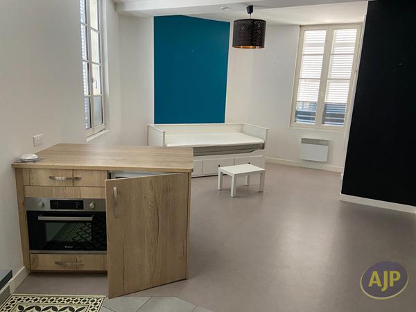 Location appartement Saintes : 490 € - AJP Immobilier Saintes