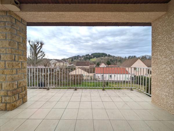 Maison 118 m² – 3 chambres – Grand terrain – Centre de Chauffailles 71