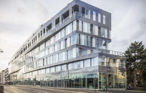 Location Parking - 1 m² (réf : 375171)