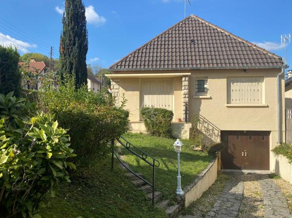 BRUNOY - MAISON AVEC JARDIN ET DOUBLE PARKING- idéalement placée.