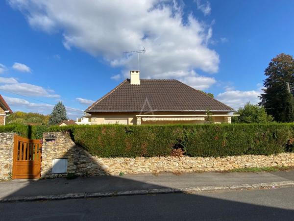BRUNOY - MAISON AVEC JARDIN ET DOUBLE PARKING- idéalement placée.
