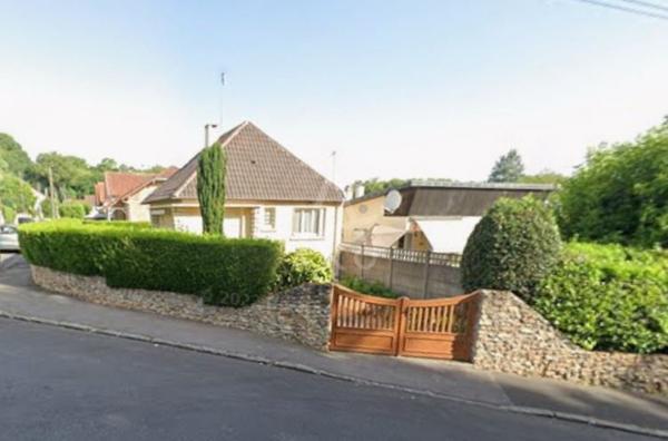 BRUNOY - MAISON AVEC JARDIN ET DOUBLE PARKING- idéalement placée.