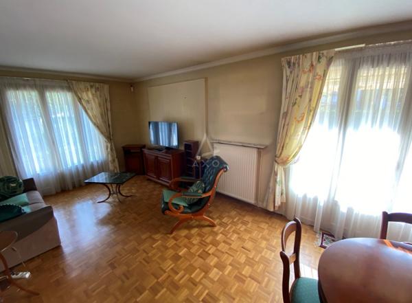 BRUNOY - MAISON AVEC JARDIN ET DOUBLE PARKING- idéalement placée.