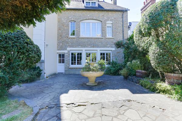 Maison 7 pièces – 142 m² environ à Rennes Thabor (ref : 40872)