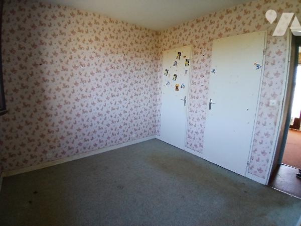 UN PAVILLON D'HABITATION